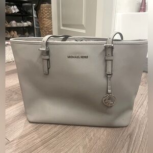 Michael Kors Jet Set Travel Tote Bag